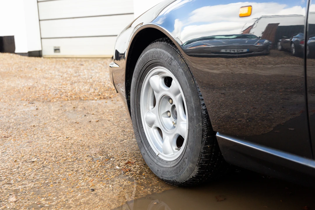 1990 Aston Martin Virage - Image 30 of 31