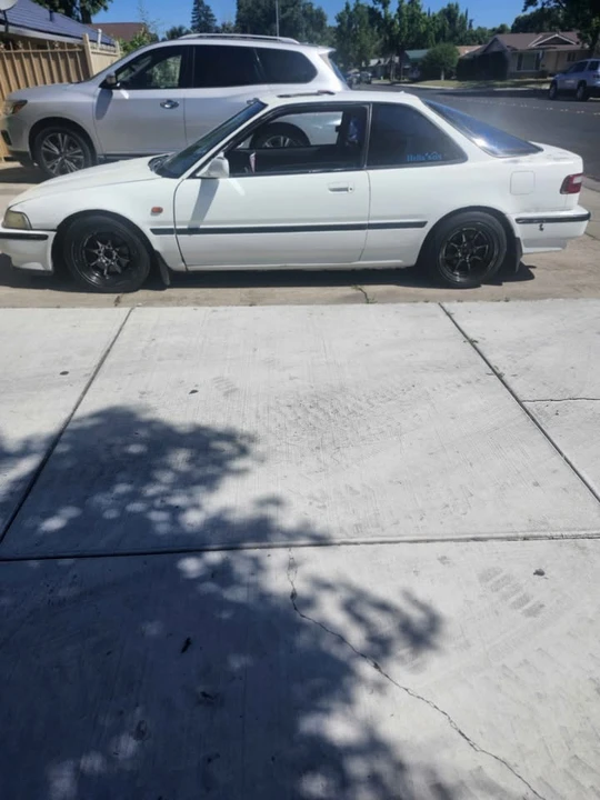 1990 Acura Integra 2nd Gen - Image 2 of 4
