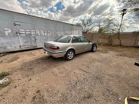 1990 Acura Integra LS Sedan 4D