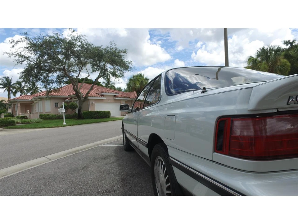 1990 Acura Legend 1st Gen - Image 30 of 31