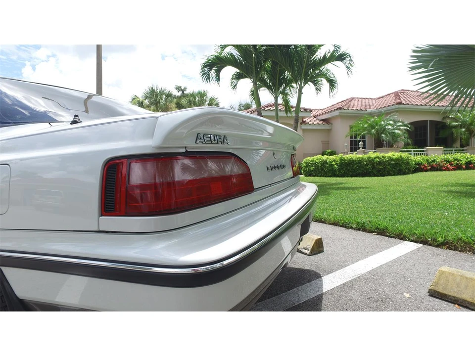 1990 Acura Legend 1st Gen - Image 31 of 31