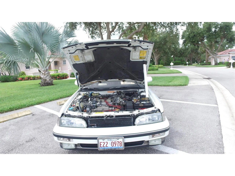 1990 Acura Legend 1st Gen - Image 28 of 31