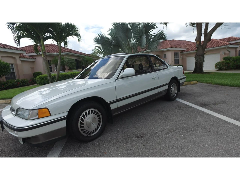 1990 Acura Legend 1st Gen - Image 13 of 31