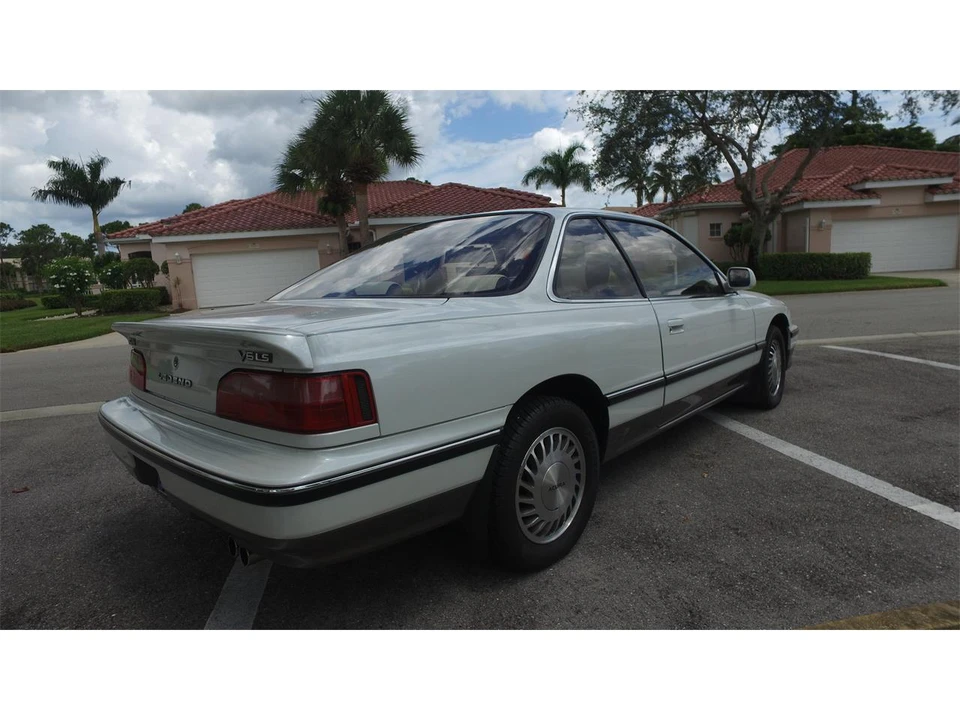 1990 Acura Legend 1st Gen - Image 7 of 31