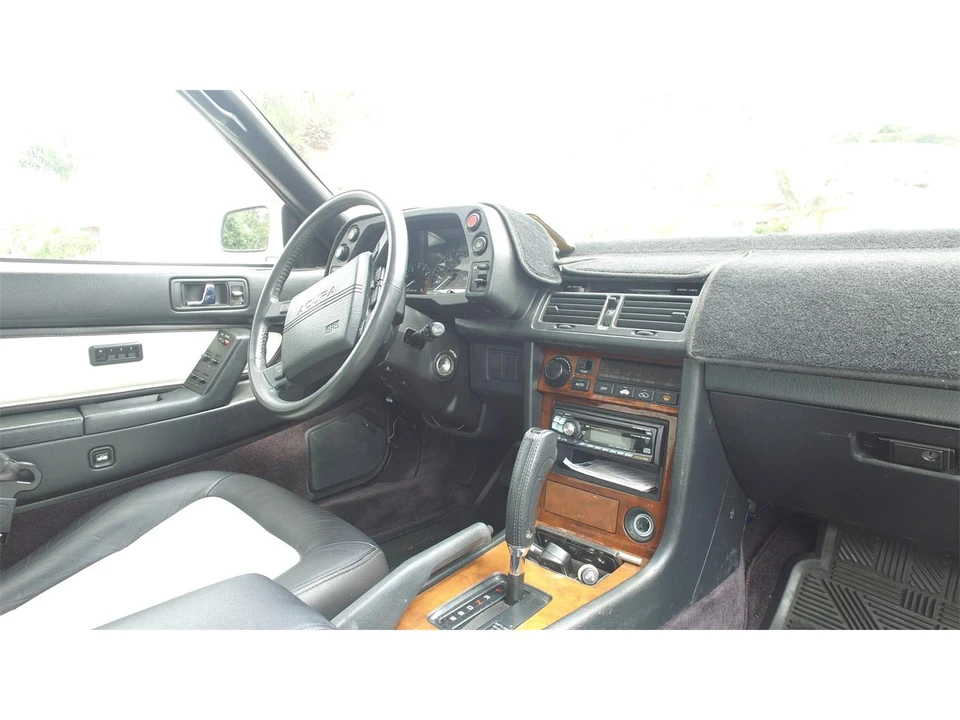 1990 Acura Legend 1st Gen - Image 24 of 31