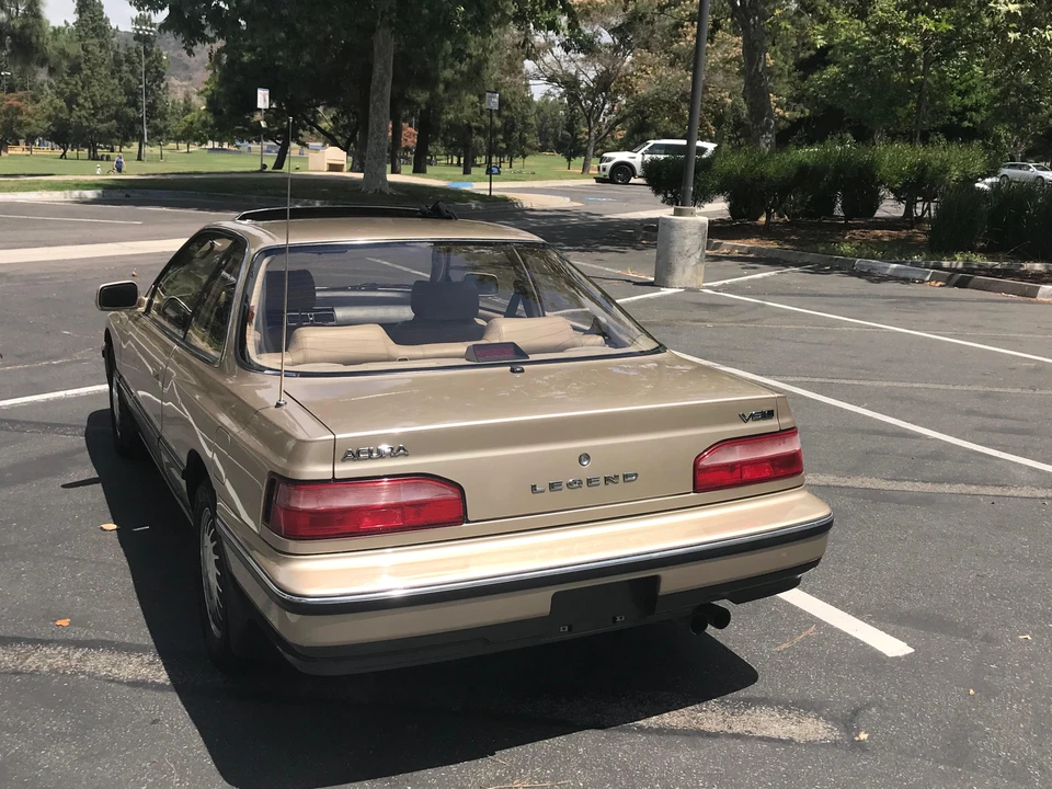 1990 Acura Legend 1st Gen - Image 12 of 30