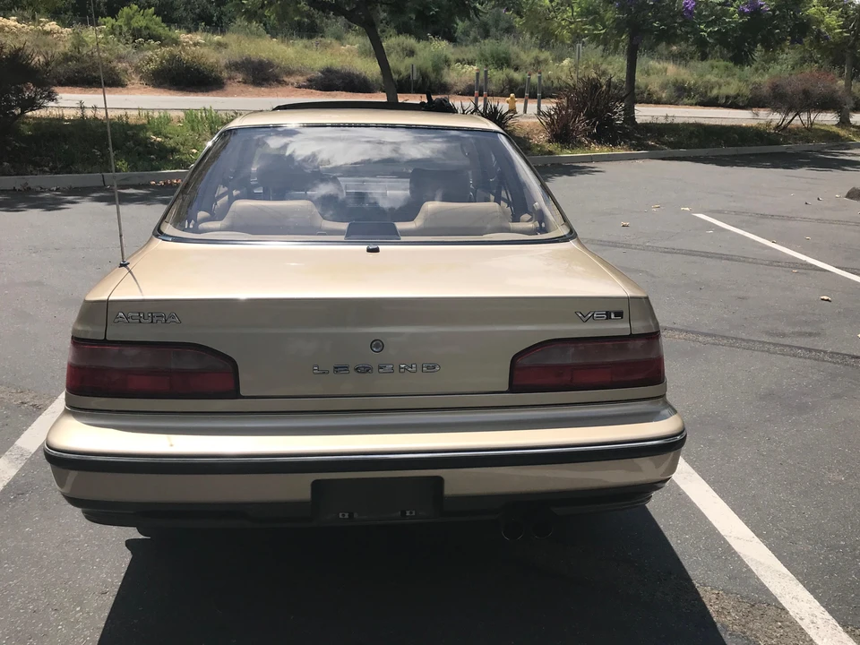 1990 Acura Legend 1st Gen - Image 14 of 30
