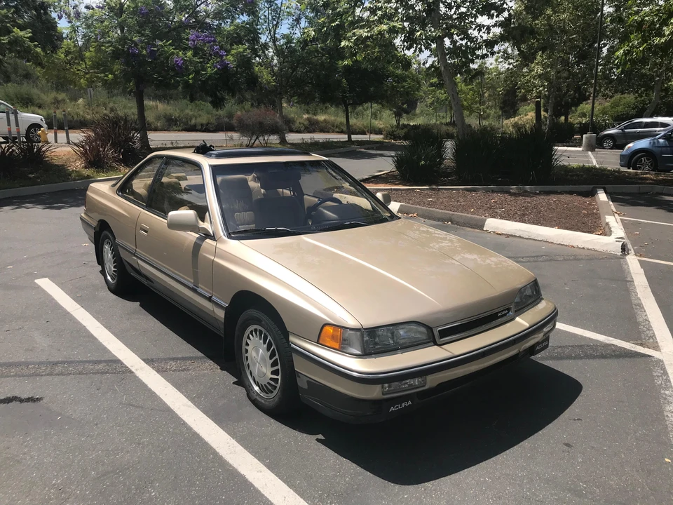 1990 Acura Legend 1st Gen - Image 19 of 30