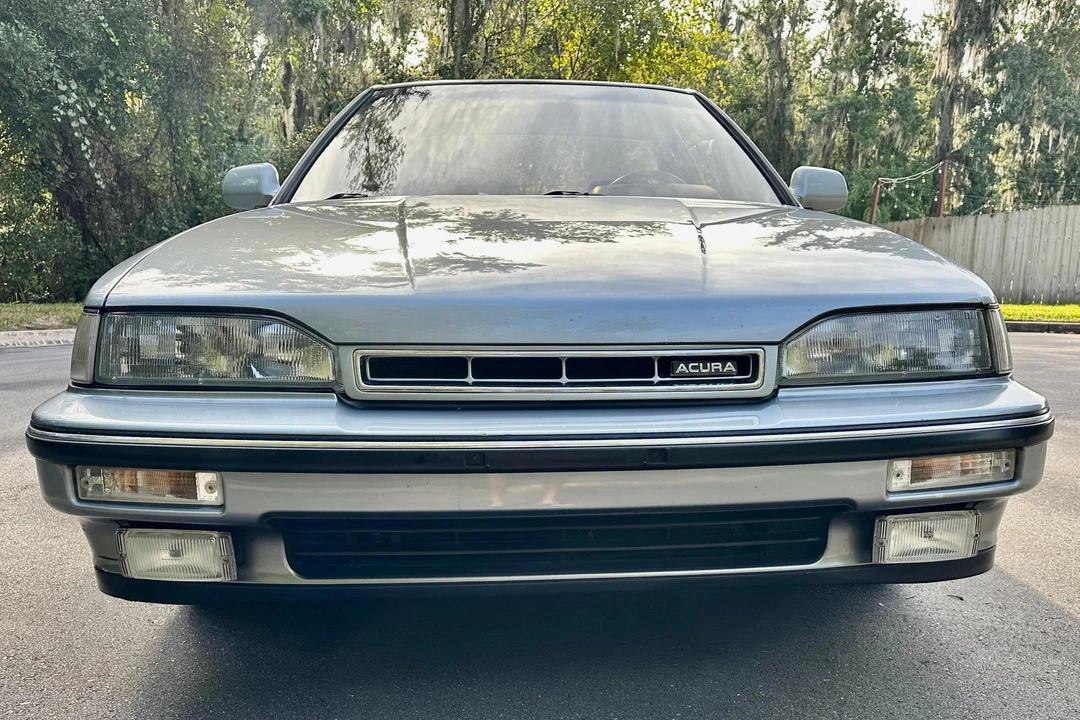 1990 Acura Legend 1st Gen - Image 2 of 31