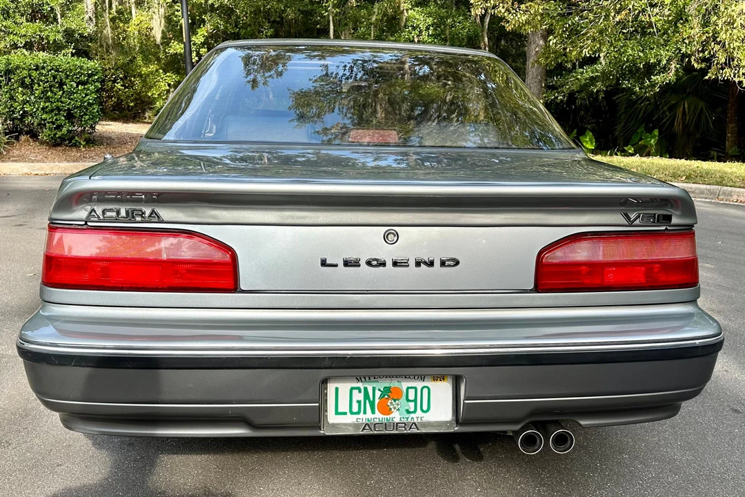 1990 Acura Legend 1st Gen - Image 5 of 31