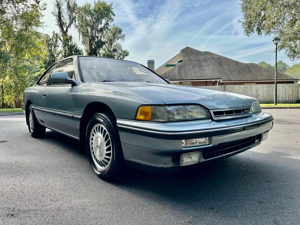 1990 Acura Legend 1st Gen - Image 17 of 31