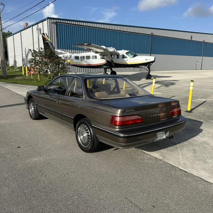 1990 Acura Legend 1st Gen - Image 7 of 31