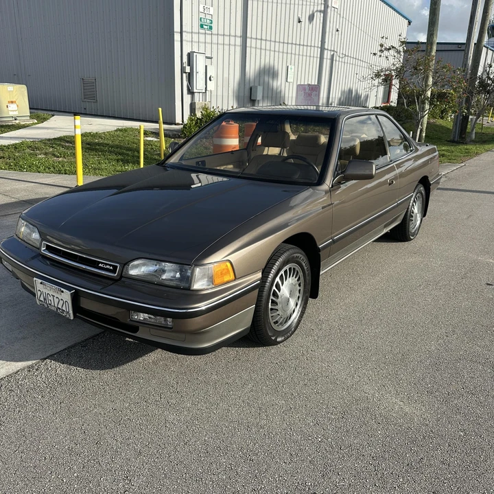 1990 Acura Legend 1st Gen - Image 3 of 31