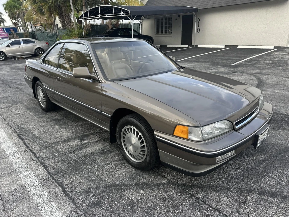 1990 Acura Legend 1st Gen - Image 15 of 31