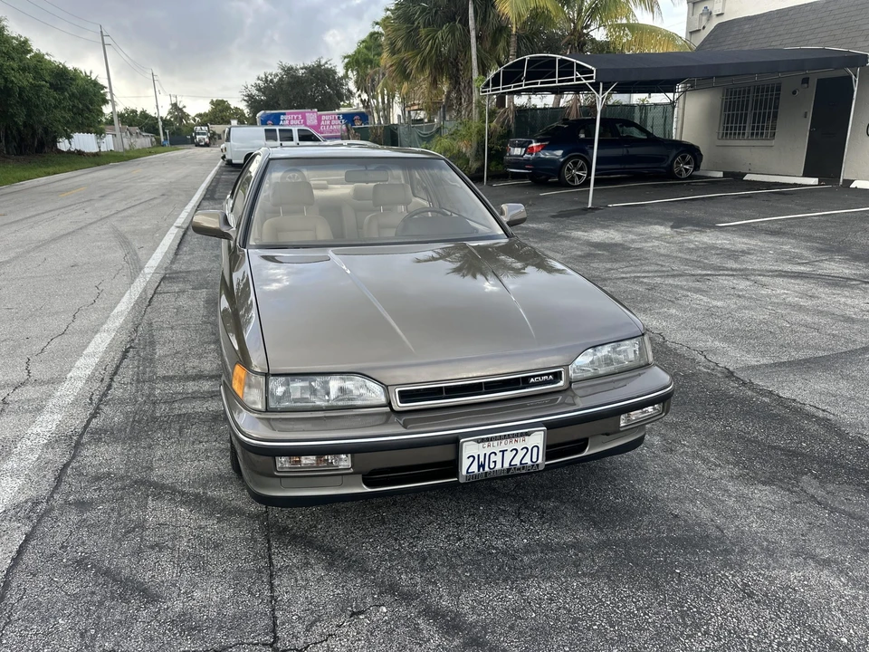 1990 Acura Legend 1st Gen - Image 16 of 31