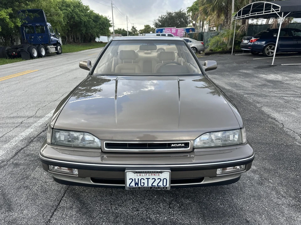 1990 Acura Legend 1st Gen - Image 17 of 31