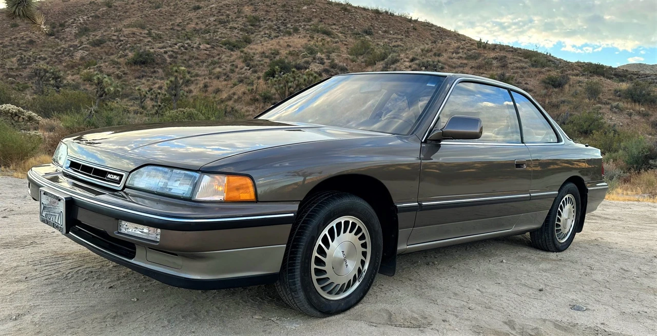 1990 Acura Legend 1st Gen - Image 9 of 31