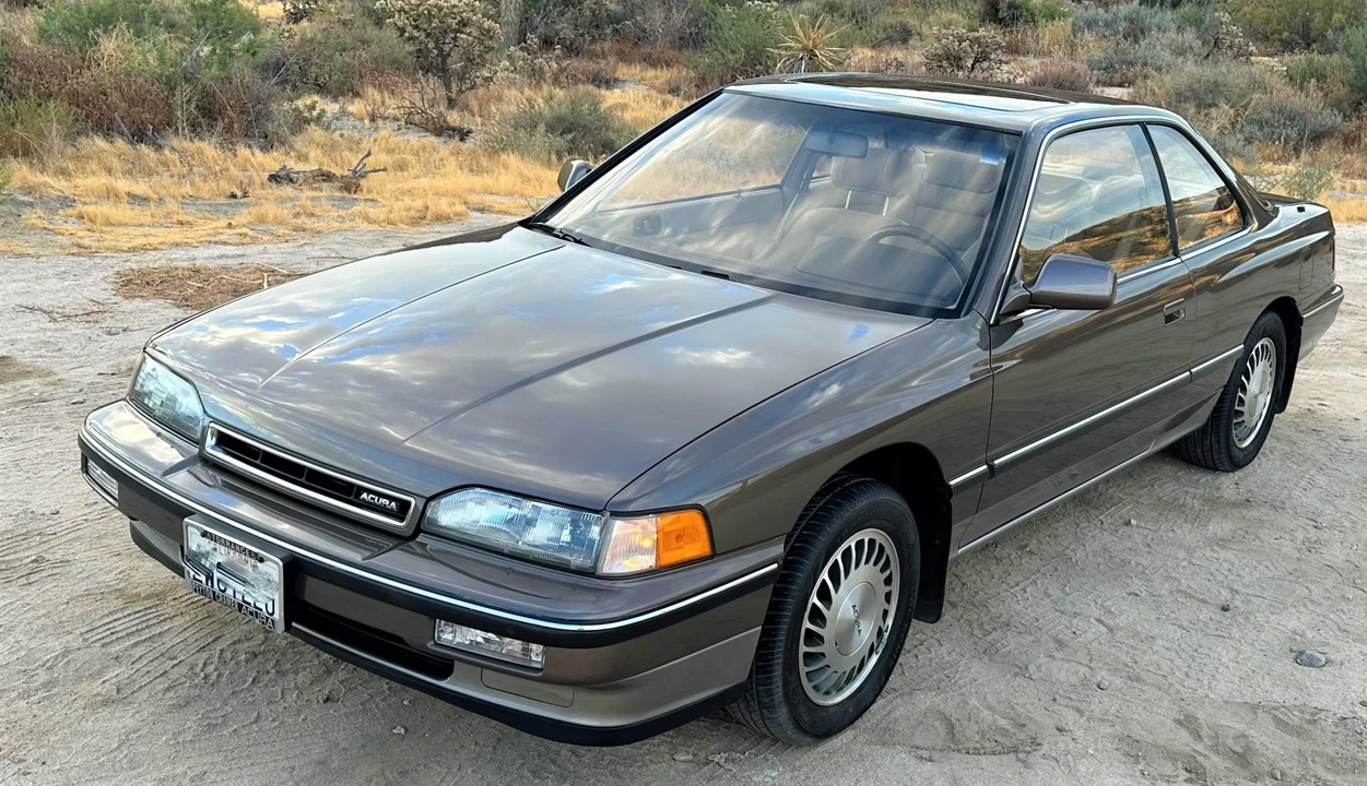 1990 Acura Legend 1st Gen - Image 4 of 31