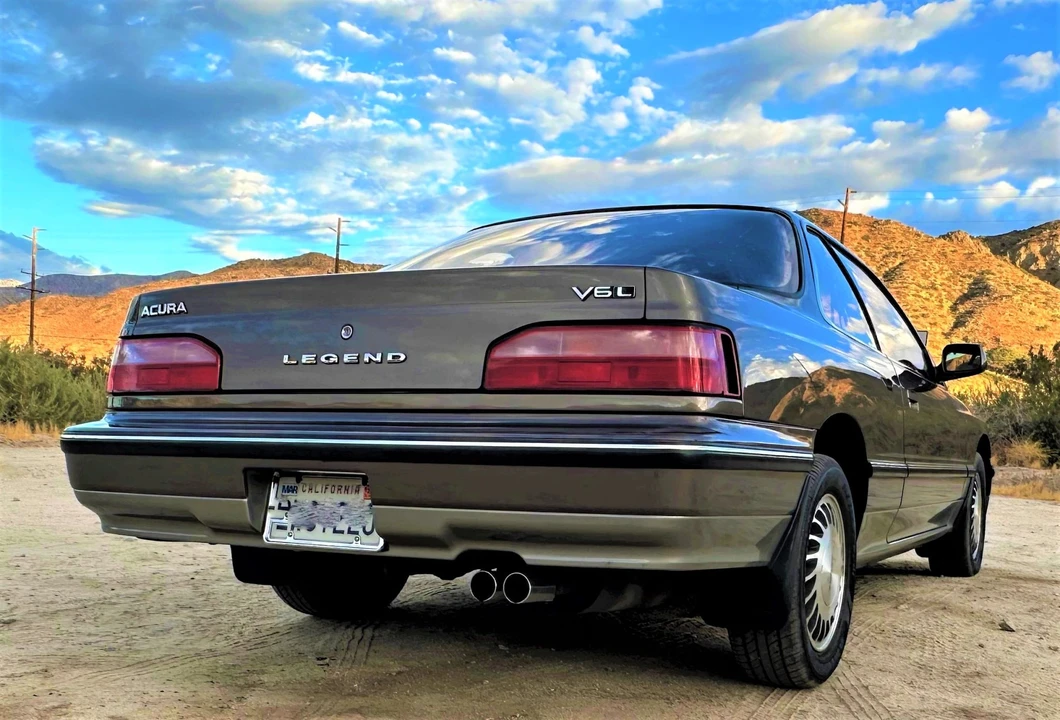 1990 Acura Legend 1st Gen - Image 23 of 31