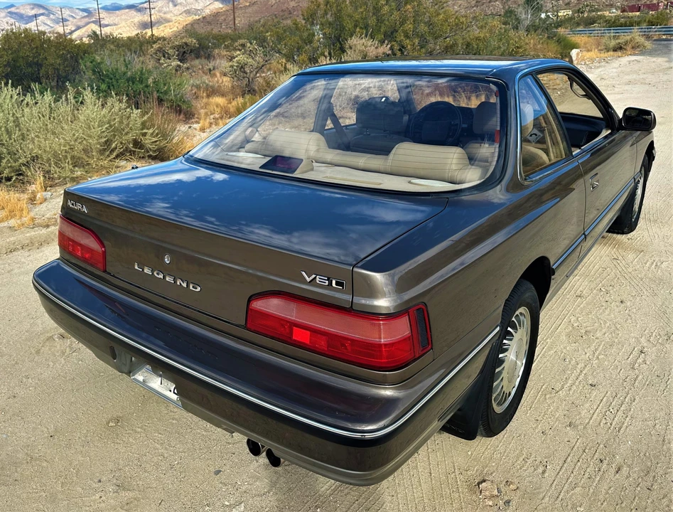 1990 Acura Legend 1st Gen - Image 26 of 31