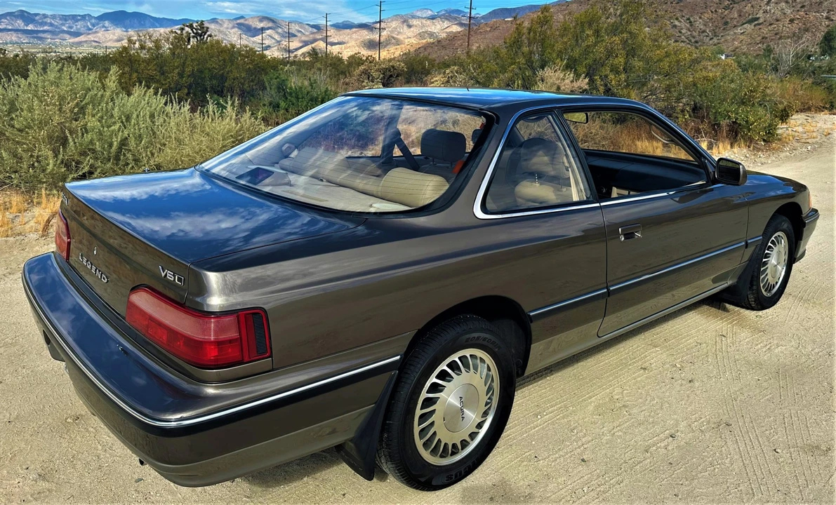 1990 Acura Legend 1st Gen - Image 27 of 31
