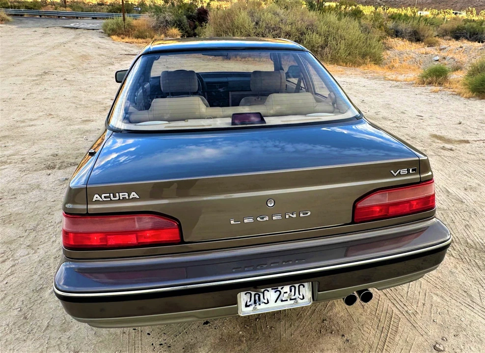 1990 Acura Legend 1st Gen - Image 20 of 31