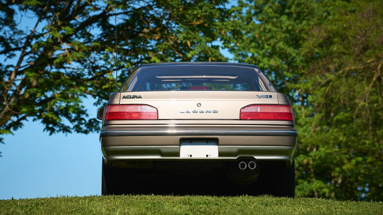 1990 Acura - Image 7 of 31