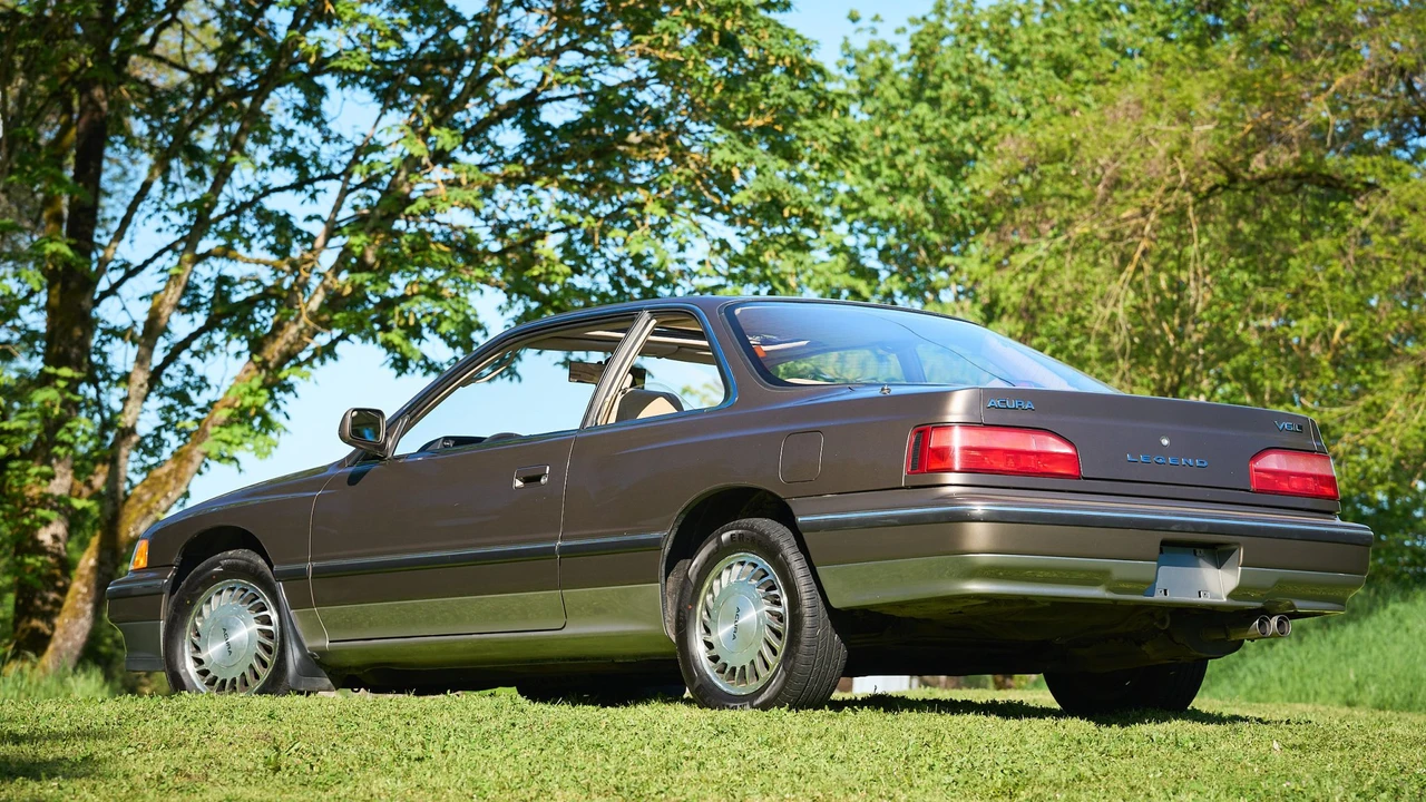 1990 Acura - Image 6 of 31