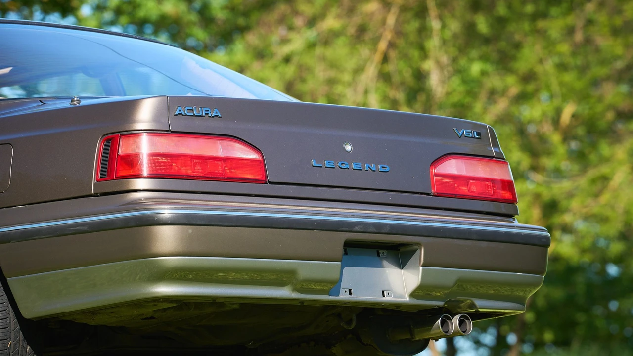 1990 Acura - Image 30 of 31