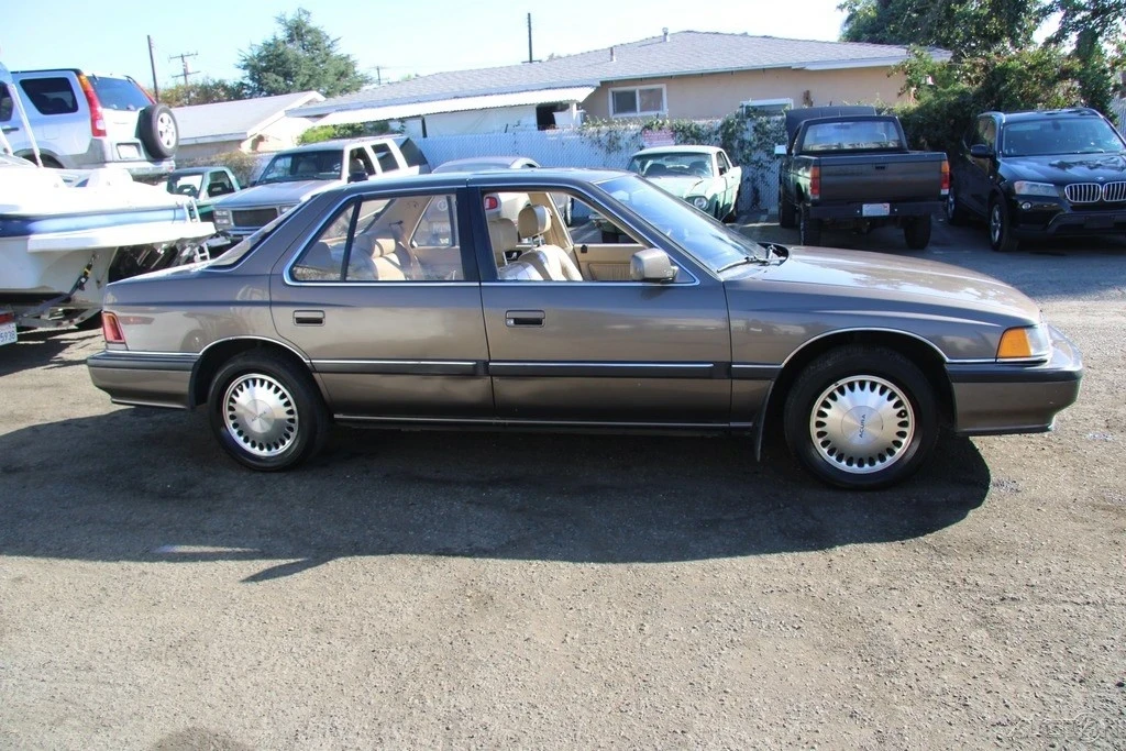 1990 Acura Legend 1st Gen - Image 7 of 21