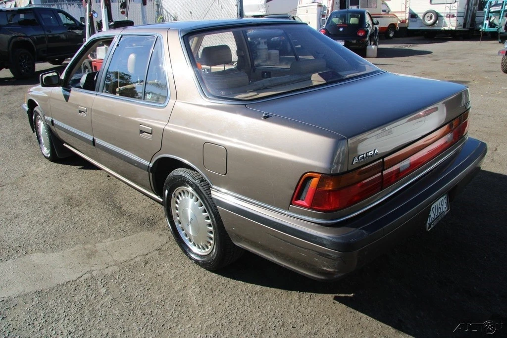 1990 Acura Legend 1st Gen - Image 4 of 21