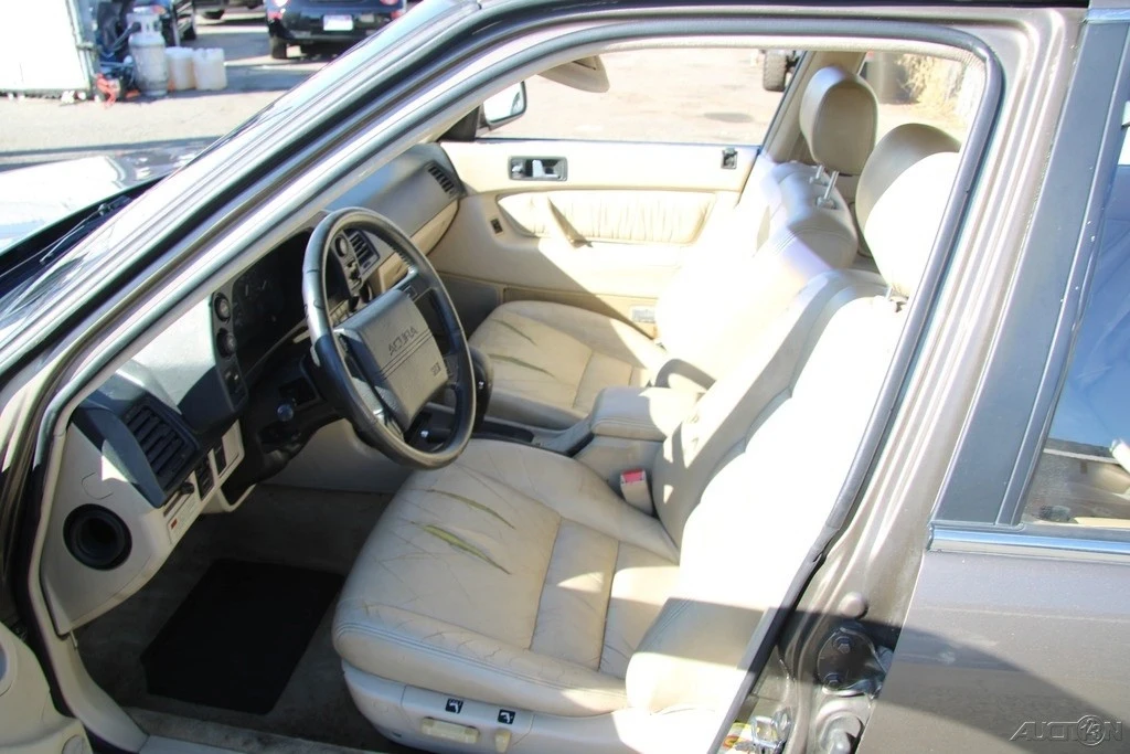 1990 Acura Legend 1st Gen - Image 12 of 21