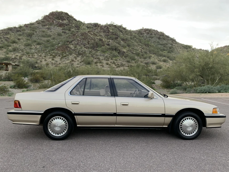 1990 Acura Legend 1st Gen - Image 3 of 31