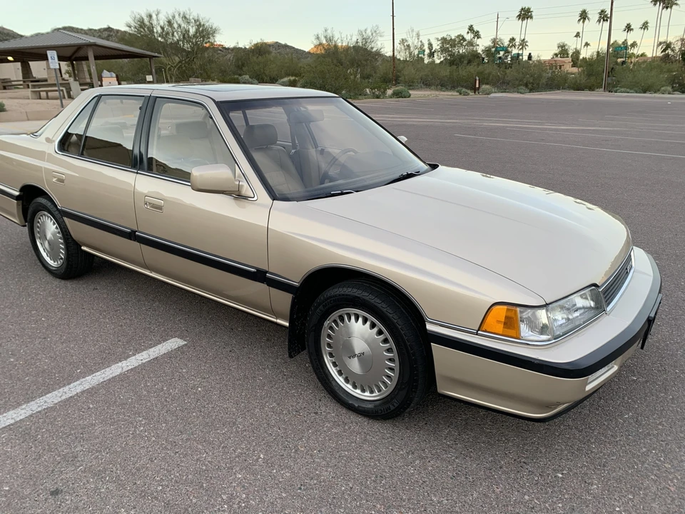 1990 Acura Legend 1st Gen - Image 4 of 31