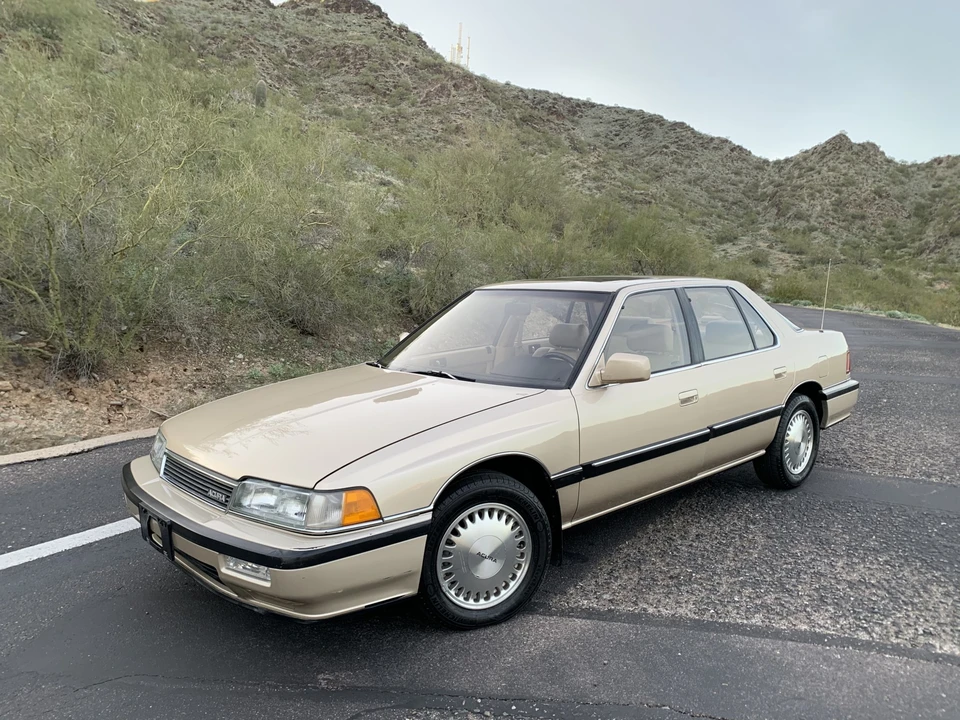 1990 Acura Legend 1st Gen - Image 9 of 31