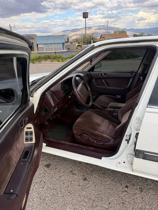 1990 Acura Legend 1st Gen - Image 7 of 11