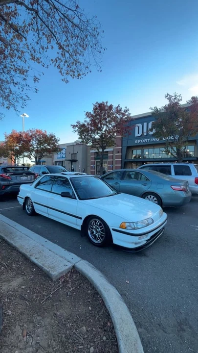 1990 Acura Integra 2nd Gen - Image 2 of 3
