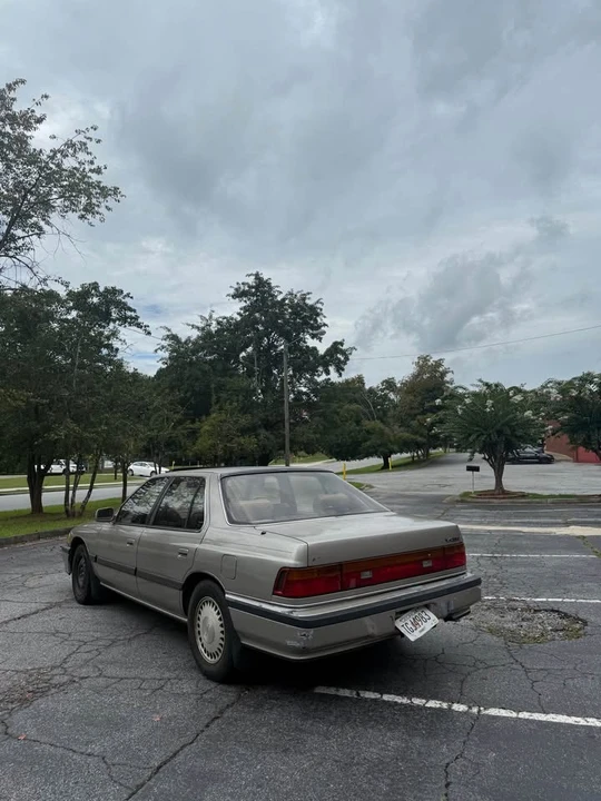1990 Acura Legend 1st Gen - Image 2 of 9