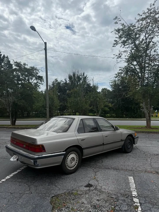 1990 Acura Legend 1st Gen - Image 4 of 9