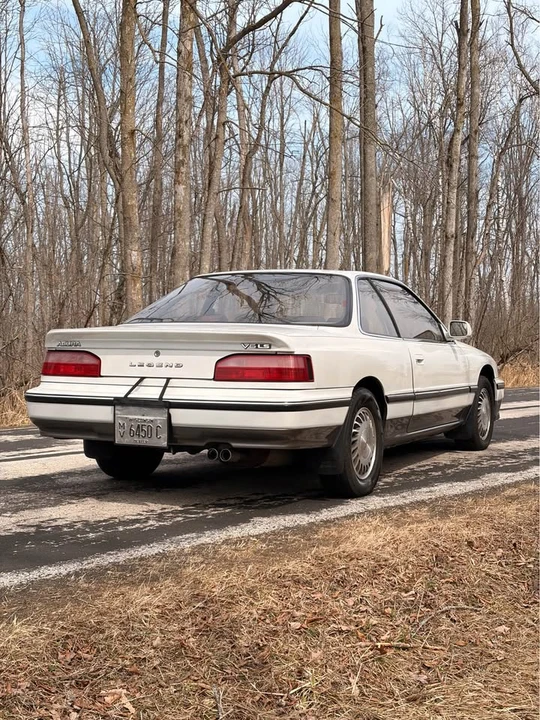 1990 Acura Legend 1st Gen - Image 10 of 20