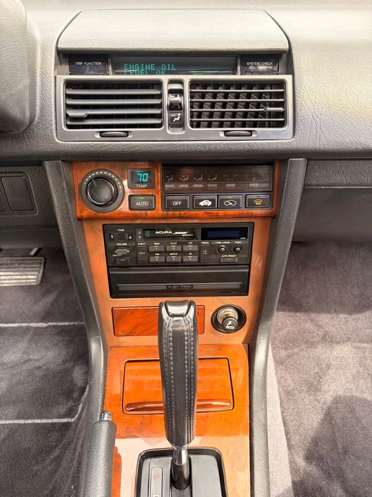 1990 Acura Legend 1st Gen - Image 18 of 20