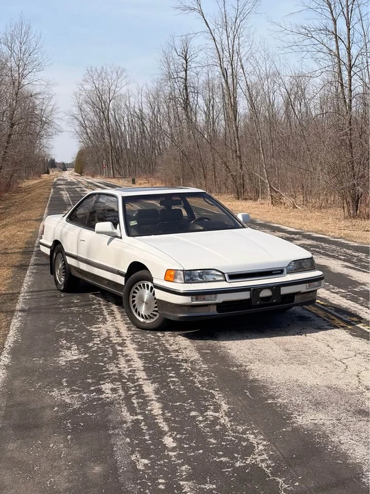 1990 Acura Legend 1st Gen - Image 2 of 20