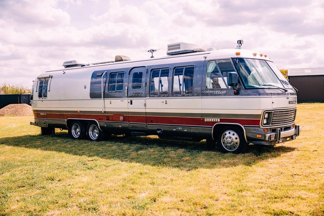1990 Airstream - Image 2 of 30