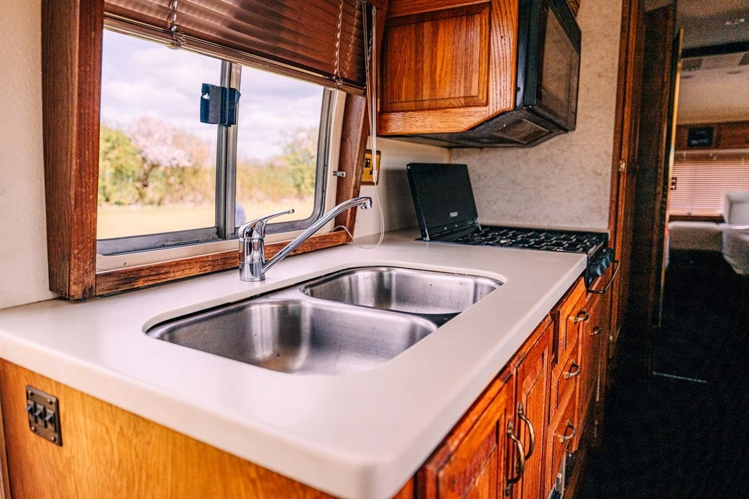 1990 Airstream - Image 29 of 30