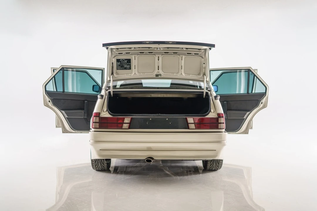 1990 Alfa Romeo 75/Milano - Image 8 of 30