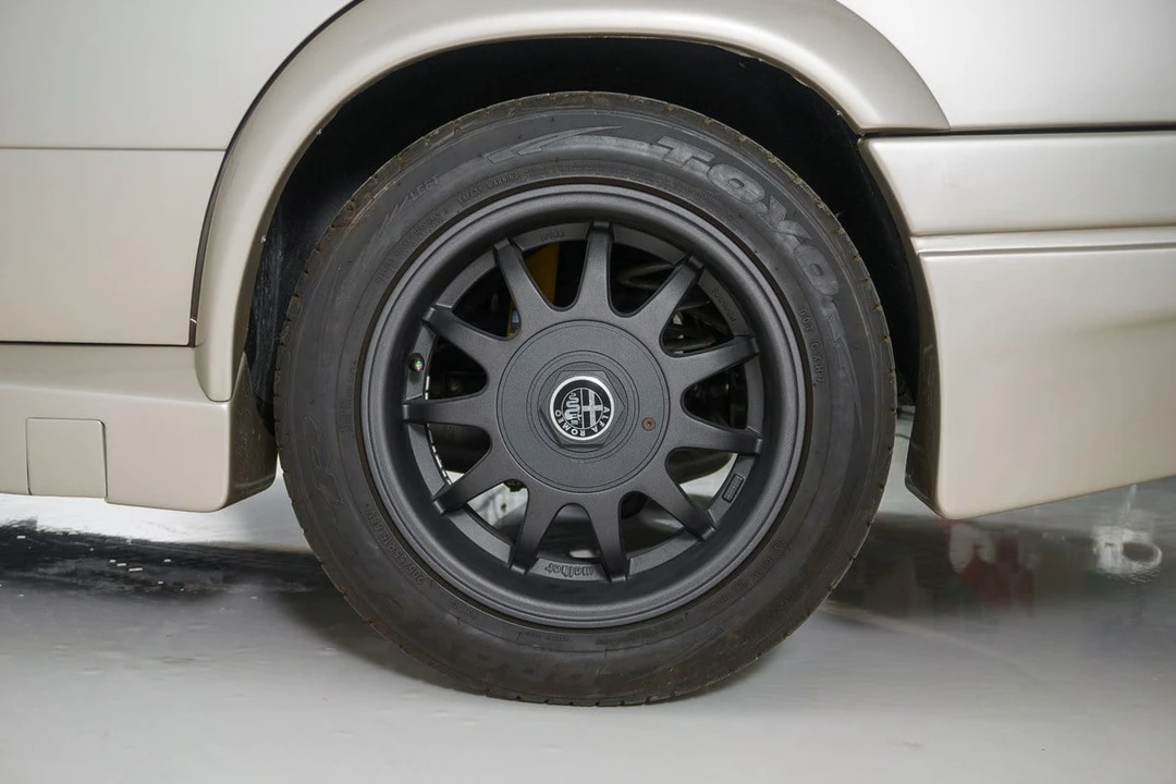 1990 Alfa Romeo 75/Milano - Image 11 of 30