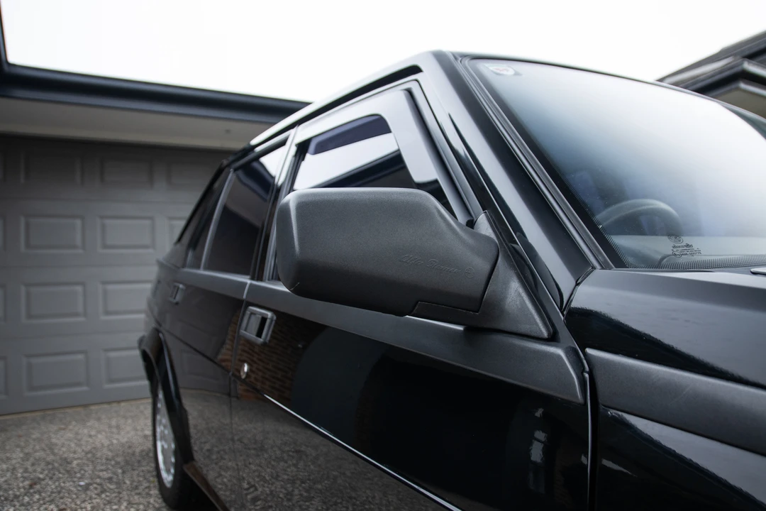 1990 Alfa Romeo 75/Milano - Image 25 of 31