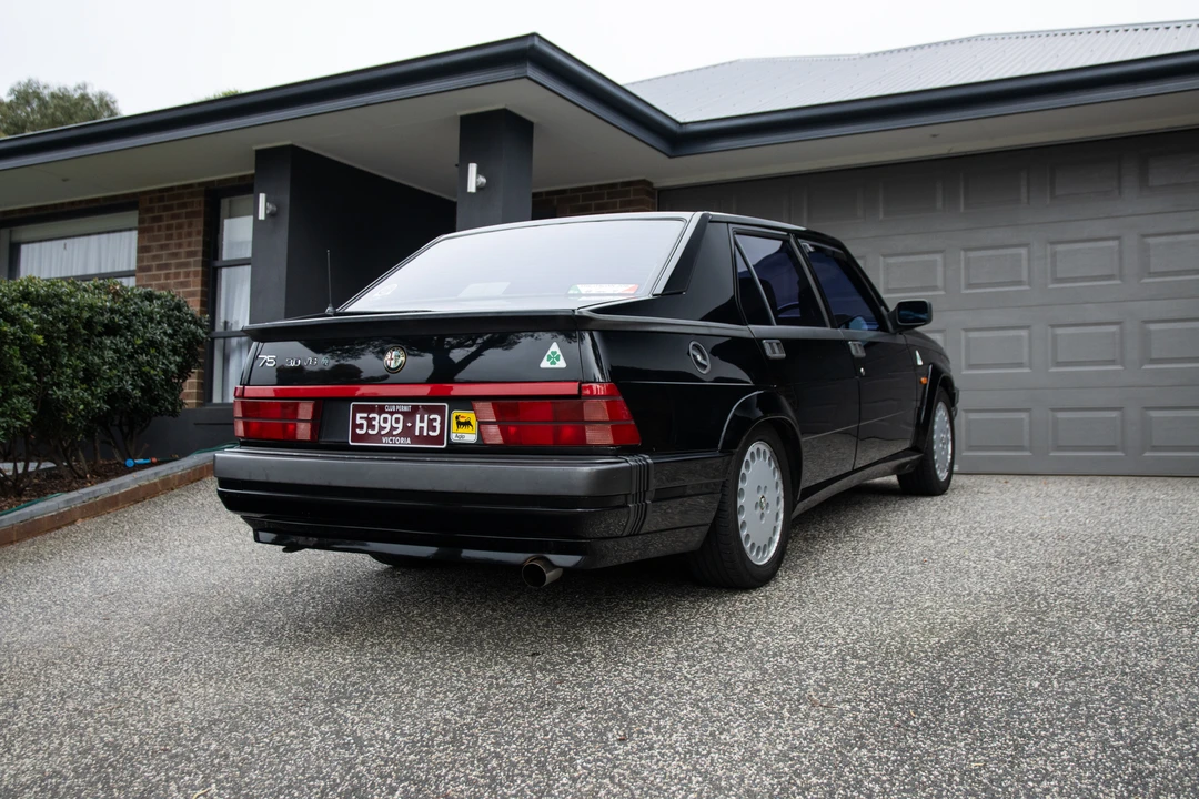 1990 Alfa Romeo 75/Milano - Image 10 of 31