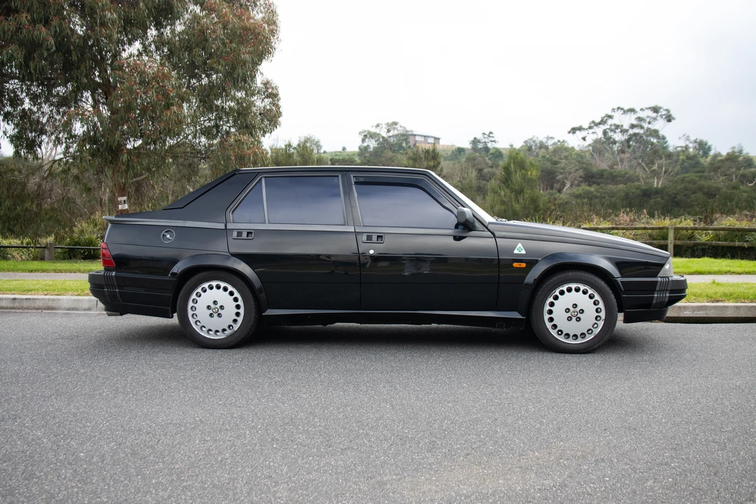 1990 Alfa Romeo 75/Milano - Image 4 of 31