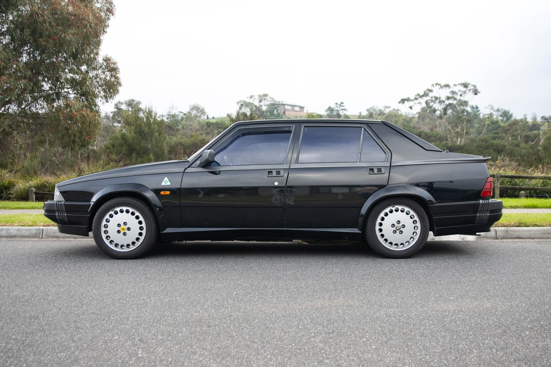 1990 Alfa Romeo 75/Milano - Image 8 of 31
